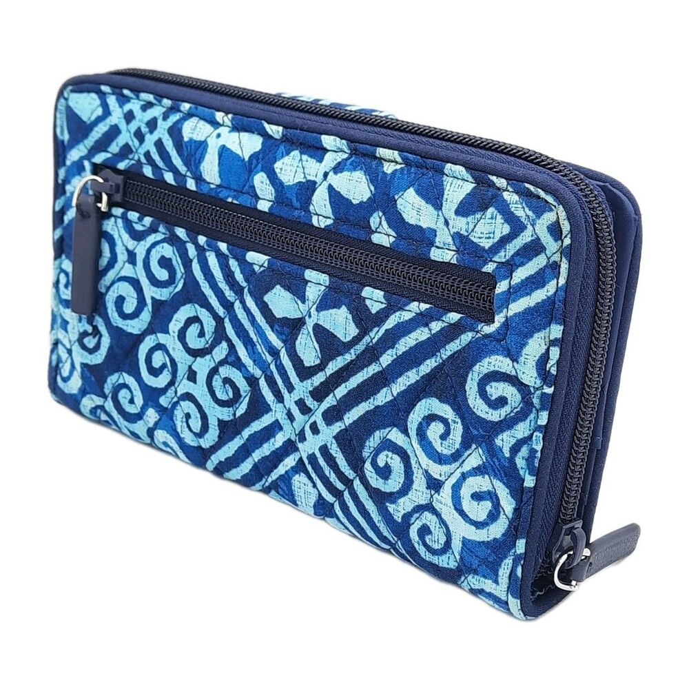 VERA BRADLEY RFID Turnlock Wallet Clutch Blue CUBAN TILES #21951-G03 Retired - Picture 3 of 10